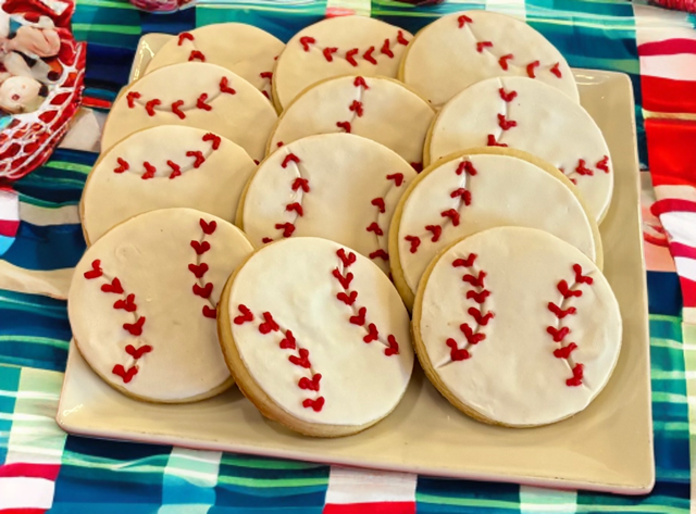Dozen - Fondant Baseball Cookies